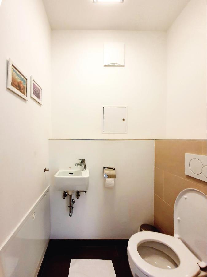 Near Lake Two Bedroom Fully Furnished Apartment Vienne Extérieur photo